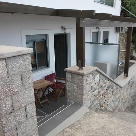 Laconian Blue Residence Gythio Exterior photo